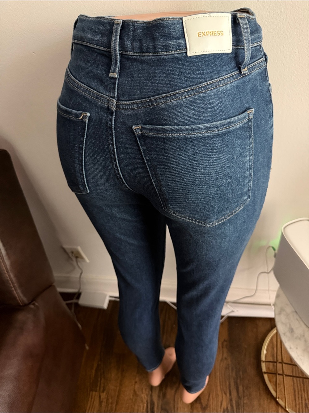 Express 🤩 - Picture 2 of 7